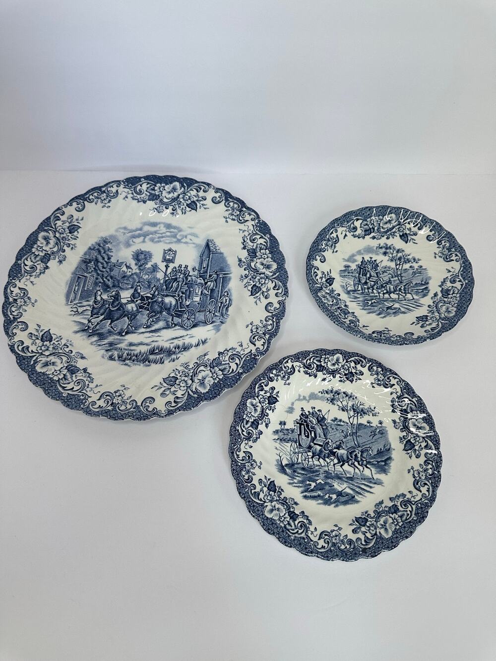 Johnson Brothers Coaching Scenes Blue Transferware 3 Pc Set England Vintage